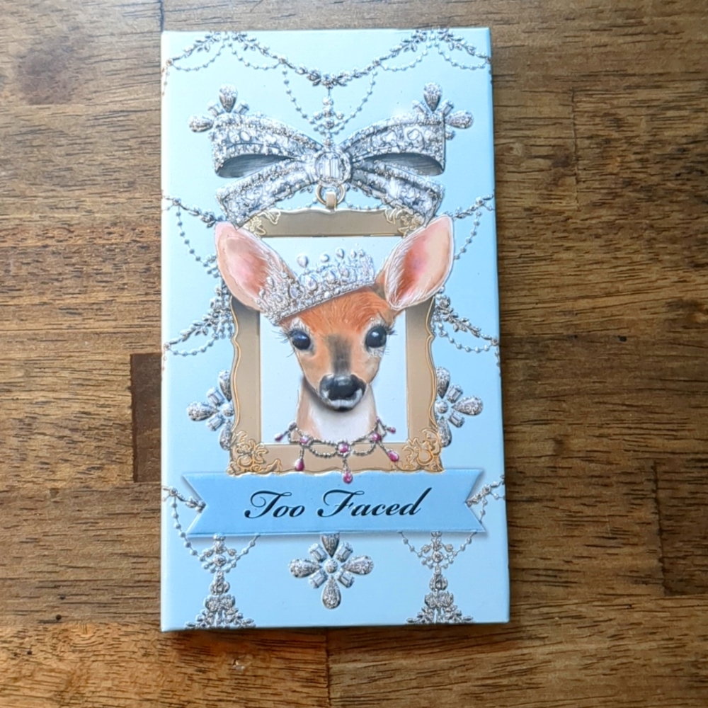 🦌Too Faced Enchanted Wonderland Doe Palette